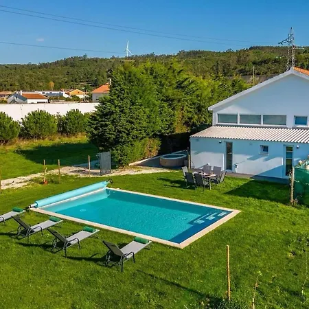 Sunny With Private Pool In Nazare *